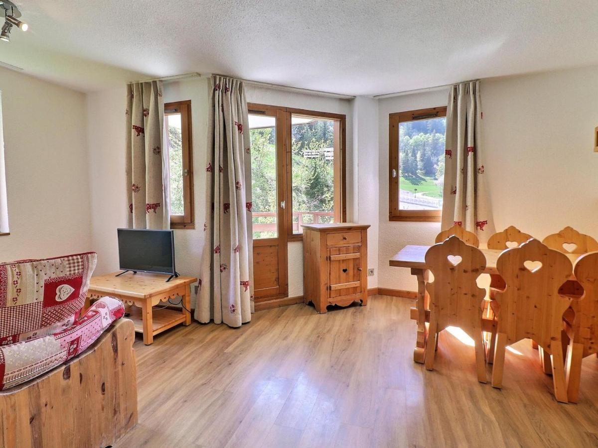 Sublime 2 Pieces Pour 6 Personnes - La Tania, Skis Aux Pieds - Fr-1-182a-32 * Courchevel